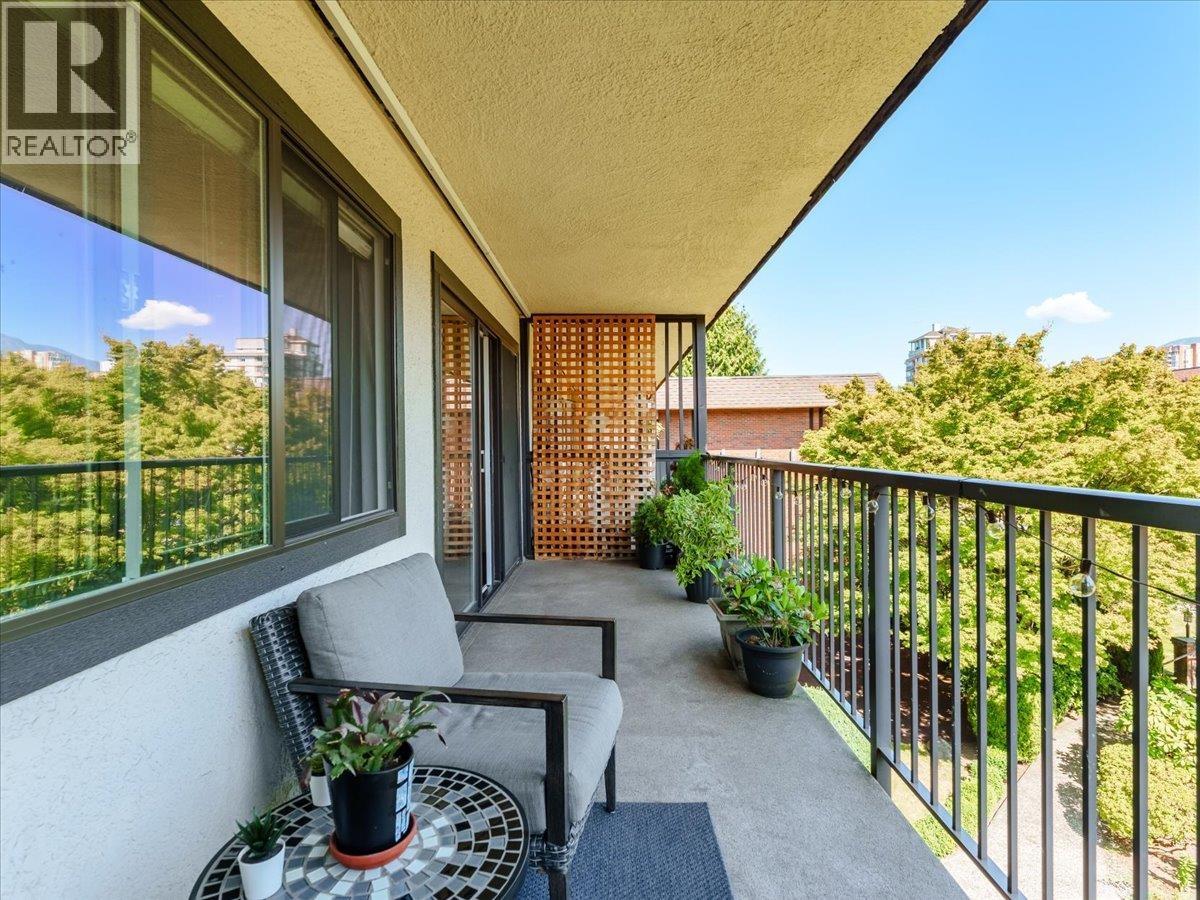 301 155 E 5TH STREET, North Vancouver