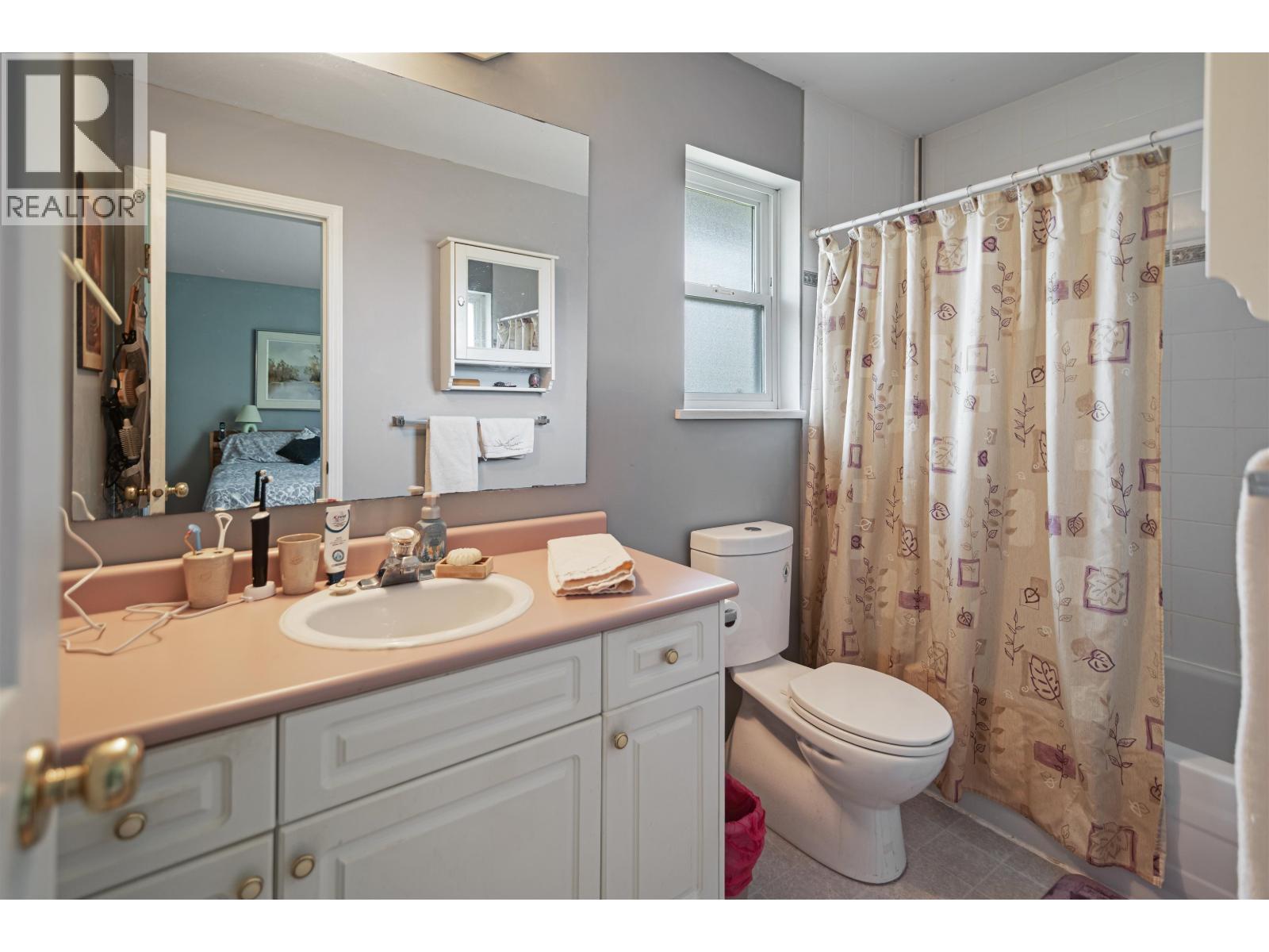 5866A TURNSTONE CRESCENT, Sechelt