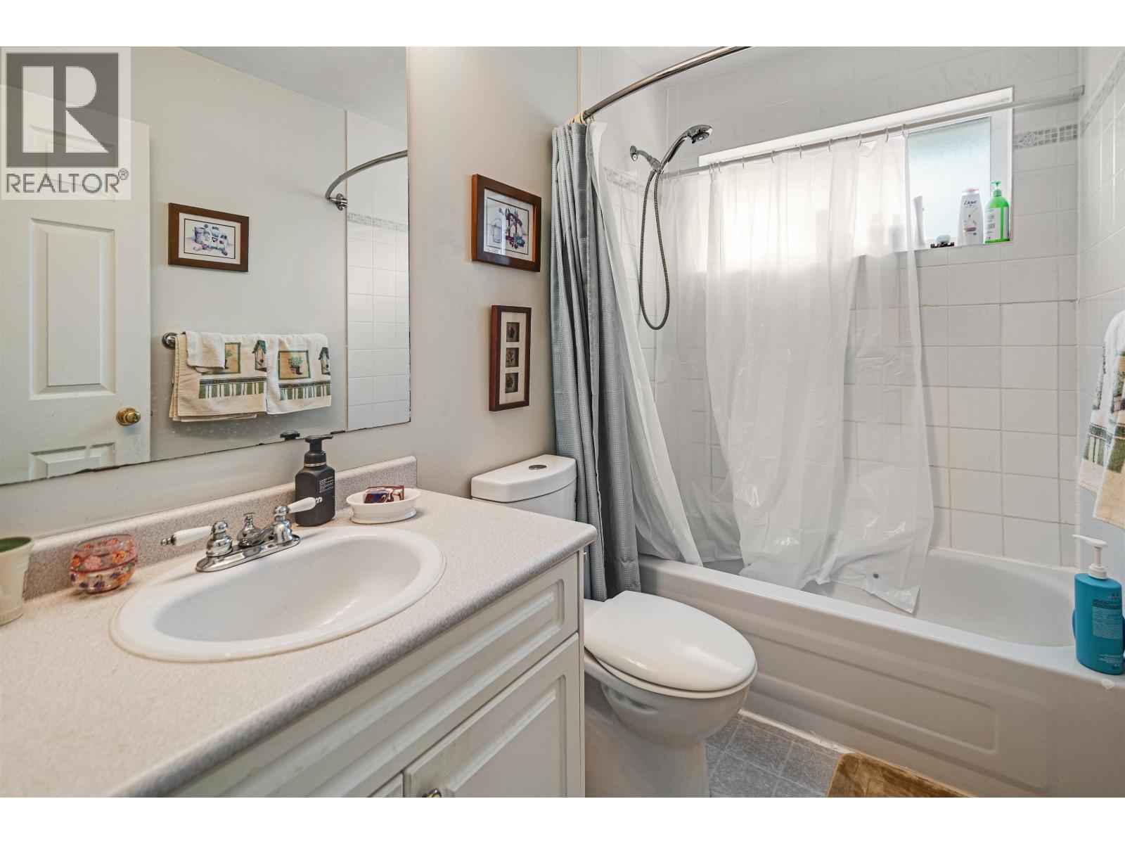 5866A TURNSTONE CRESCENT, Sechelt