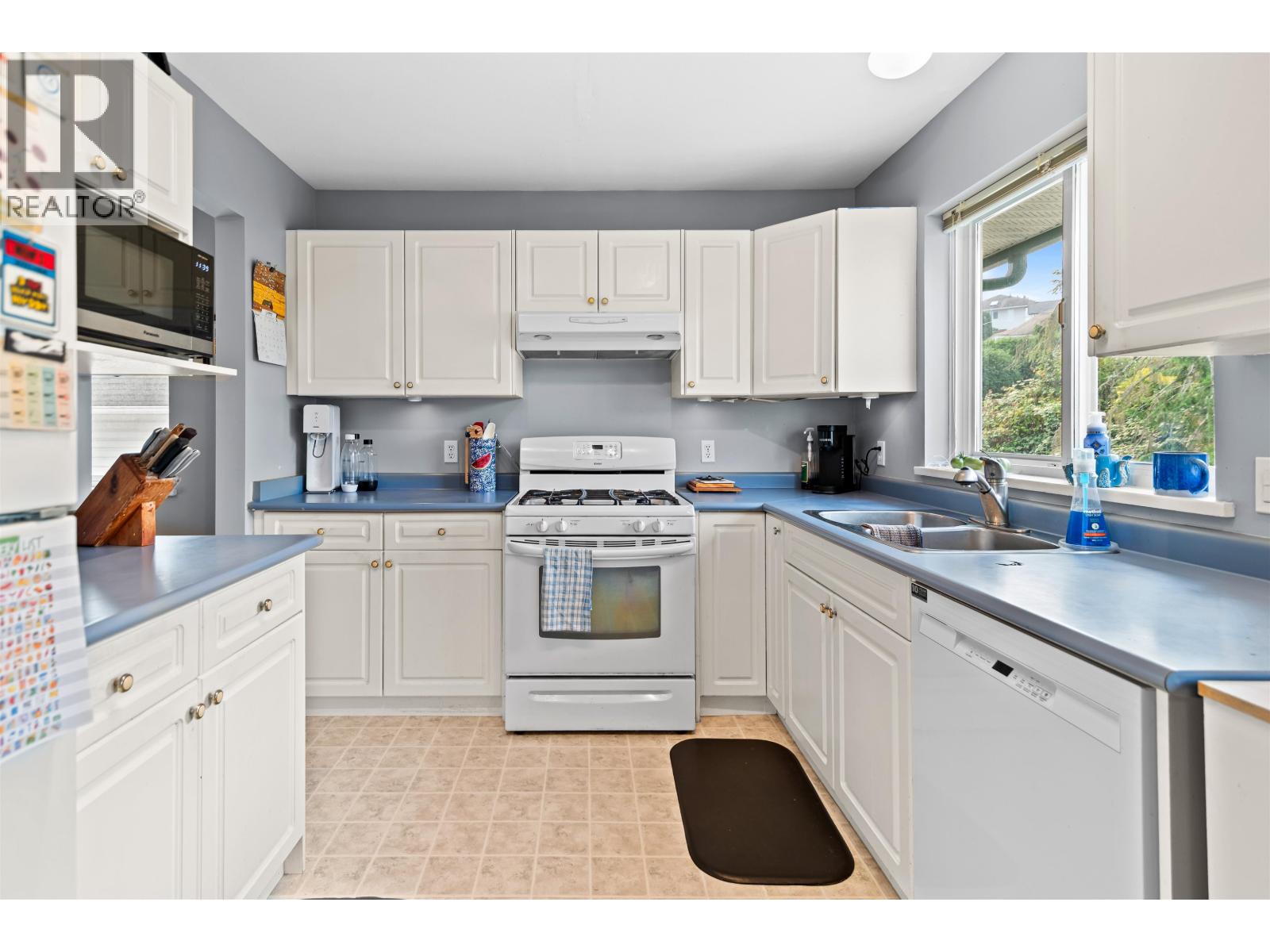 5866A TURNSTONE CRESCENT, Sechelt