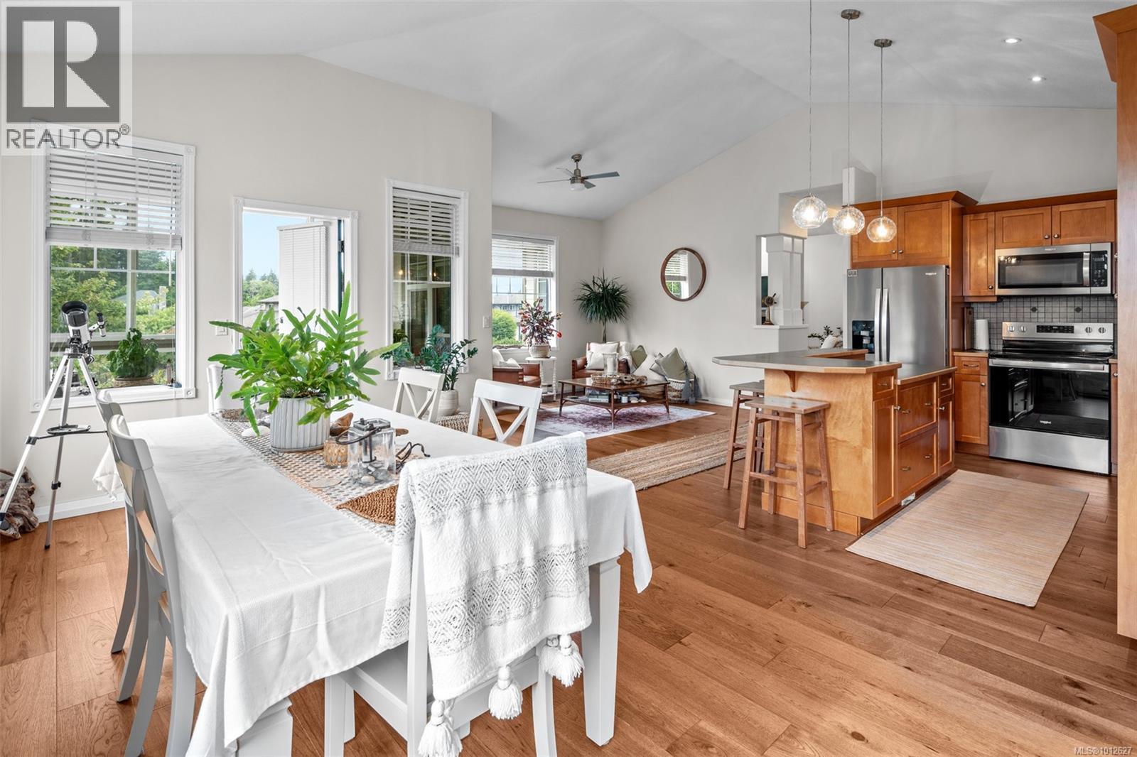 7209 Austins Pl, Sooke