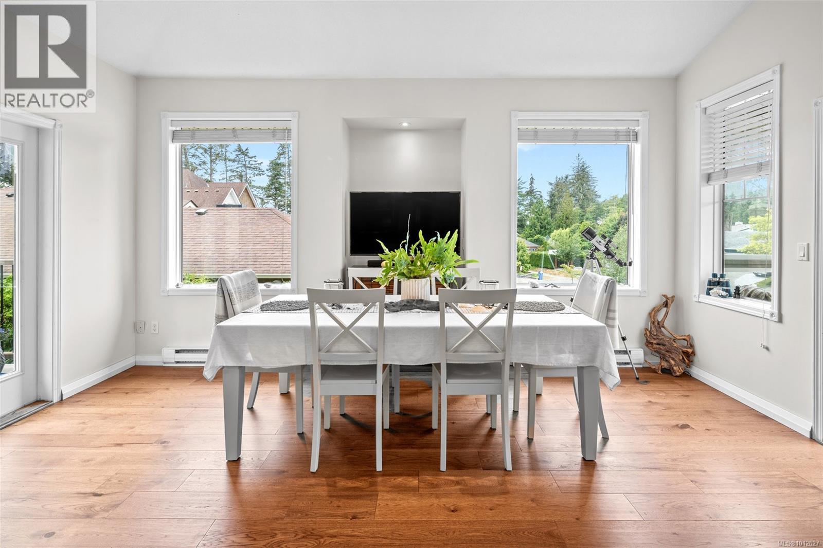 7209 Austins Pl, Sooke