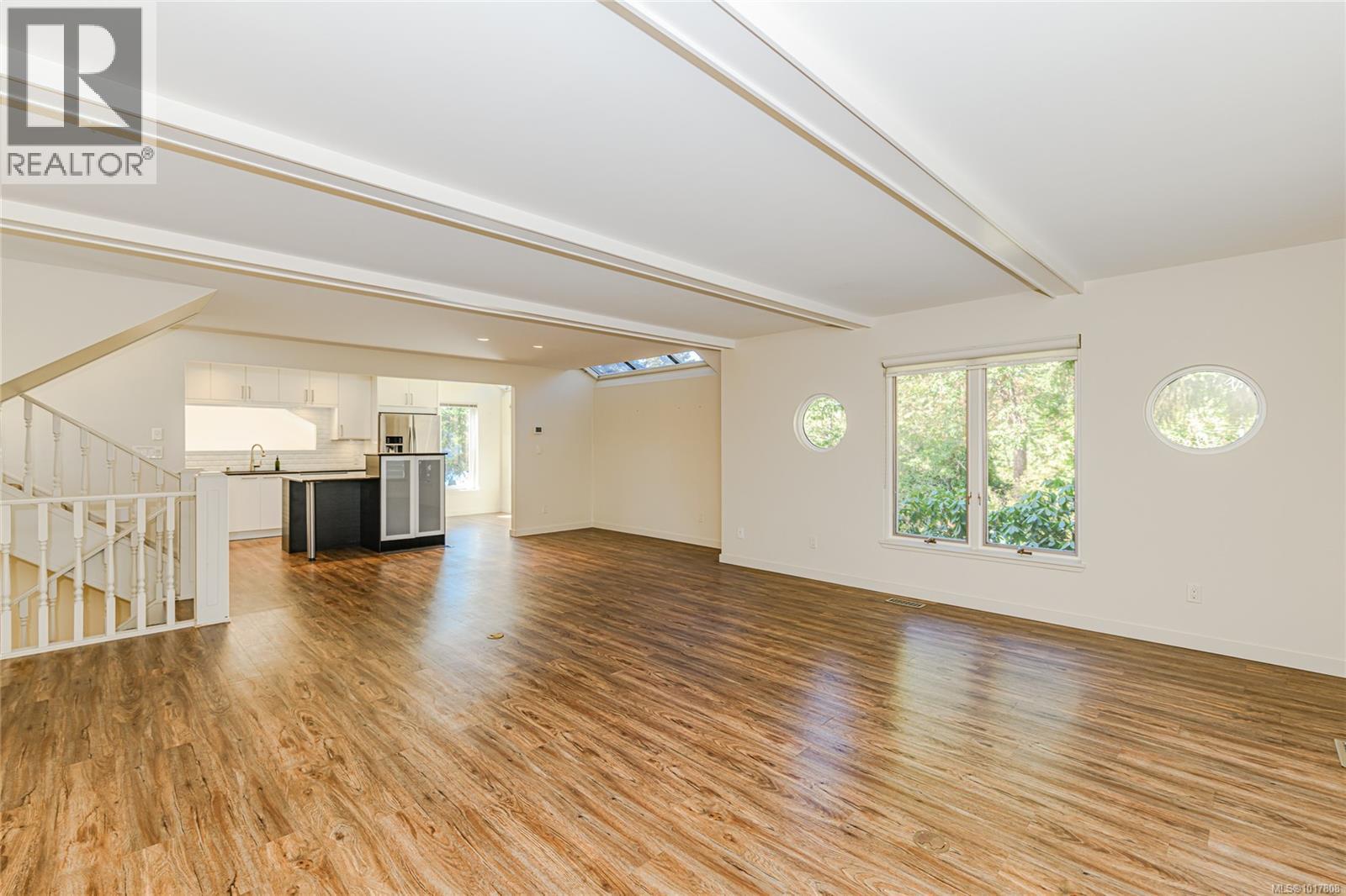  7 Governors Point Road, View Royal
