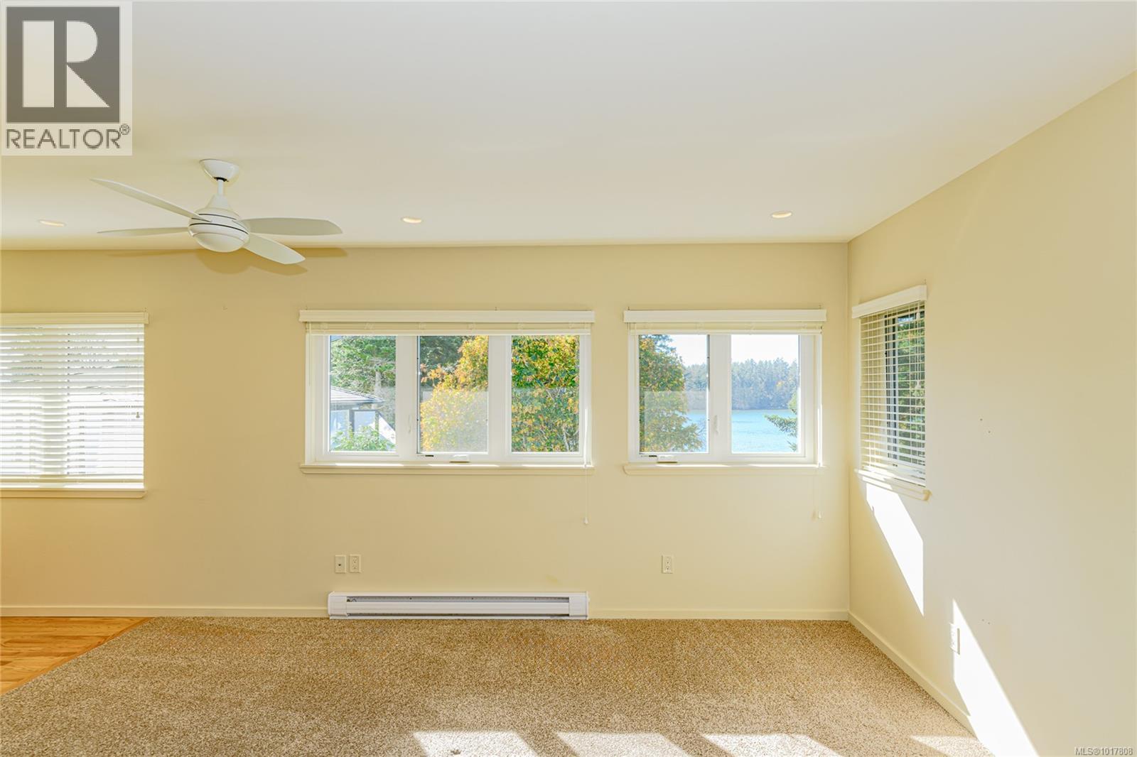  7 Governors Point Road, View Royal