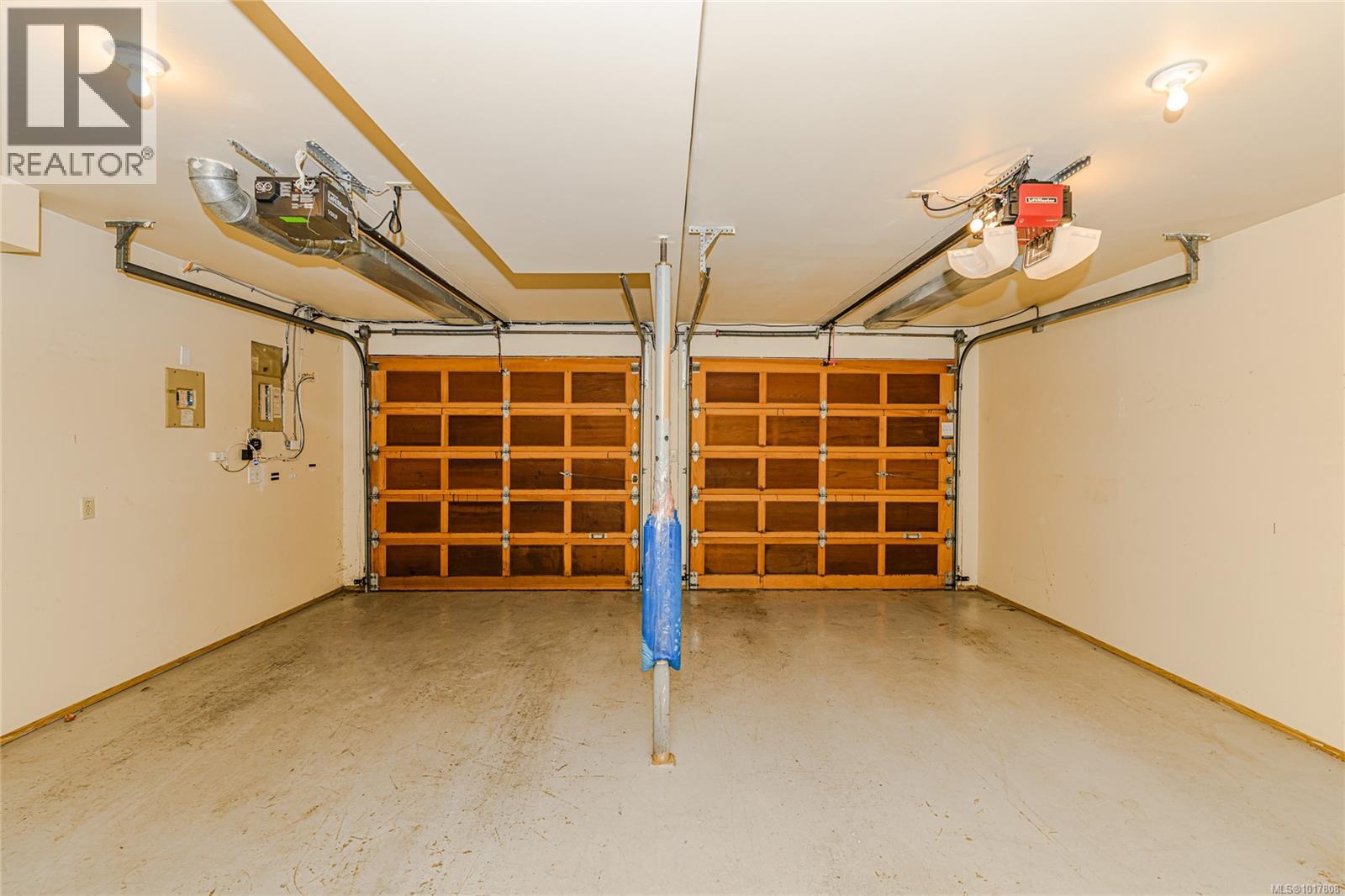  7 Governors Point Road, View Royal