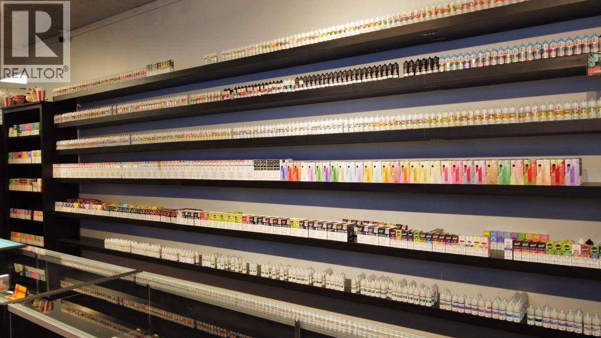 2 771 GIBSONS WAY, Gibsons