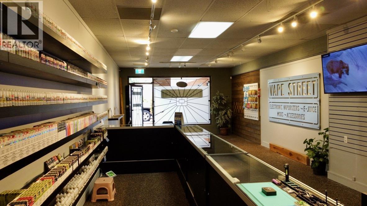 2 771 GIBSONS WAY, Gibsons