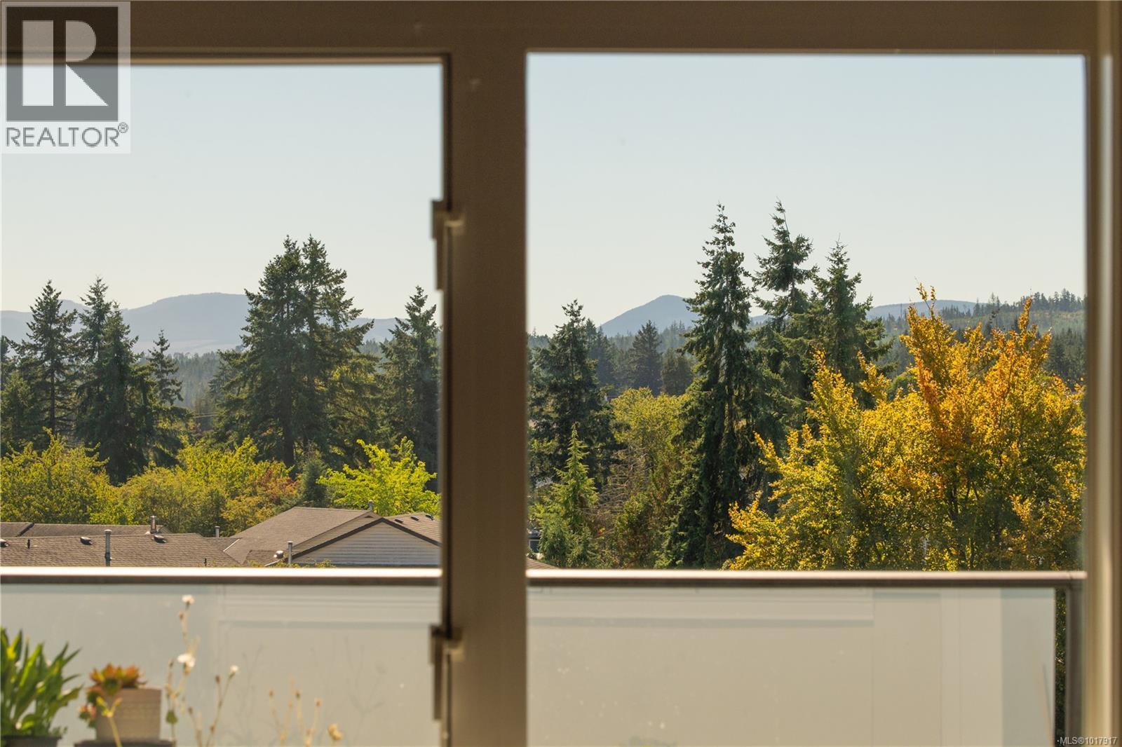 301 525 Third St, Nanaimo