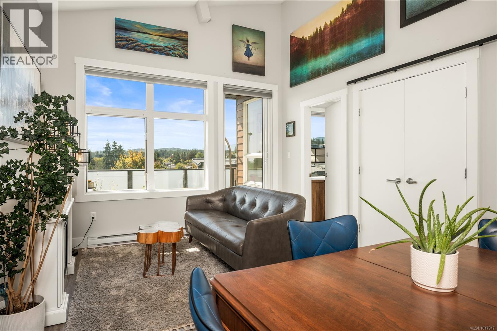 301 525 Third St, Nanaimo