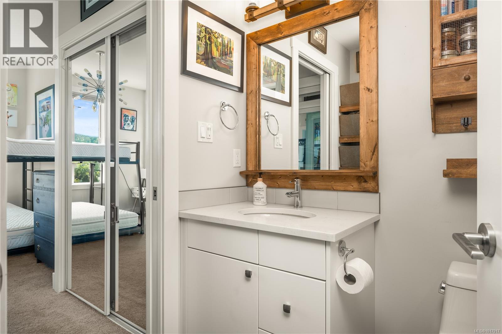 301 525 Third St, Nanaimo