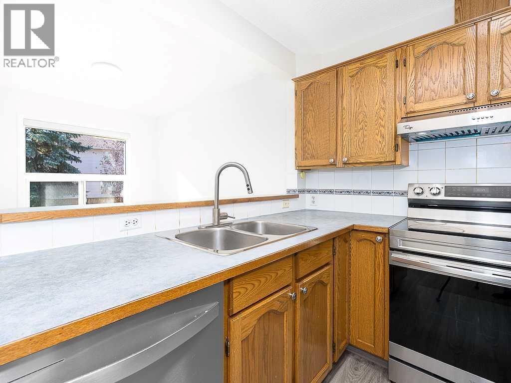 Single Family House for Sale in  Catalina Circle NE Monterey Park Calgary 