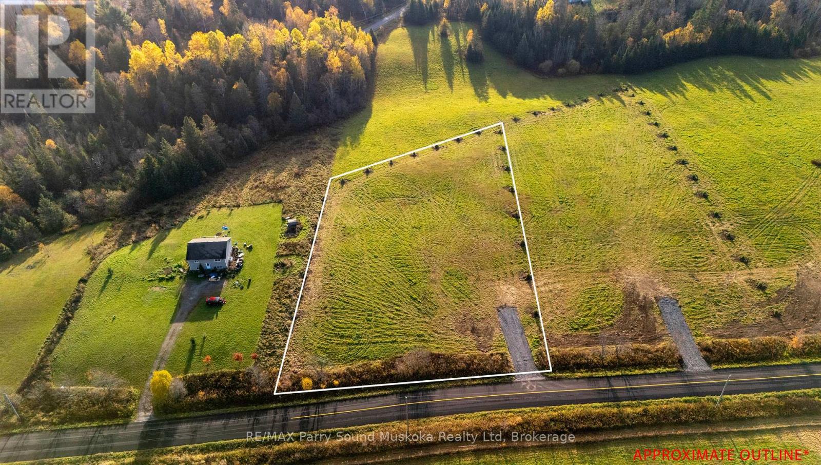 271 BALSAM ROAD - Photo 3 of 11, McKellar, Ontario