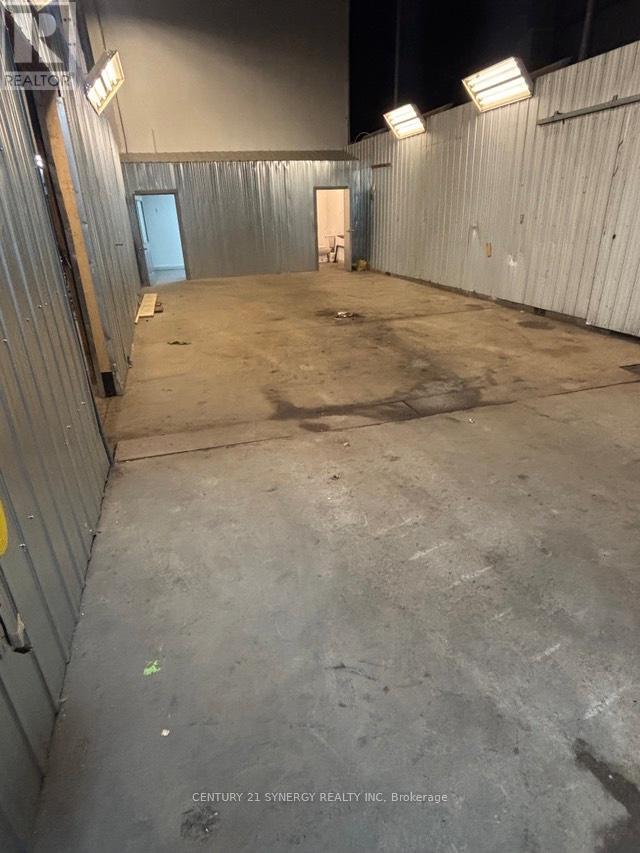 Shop Bay towards Office