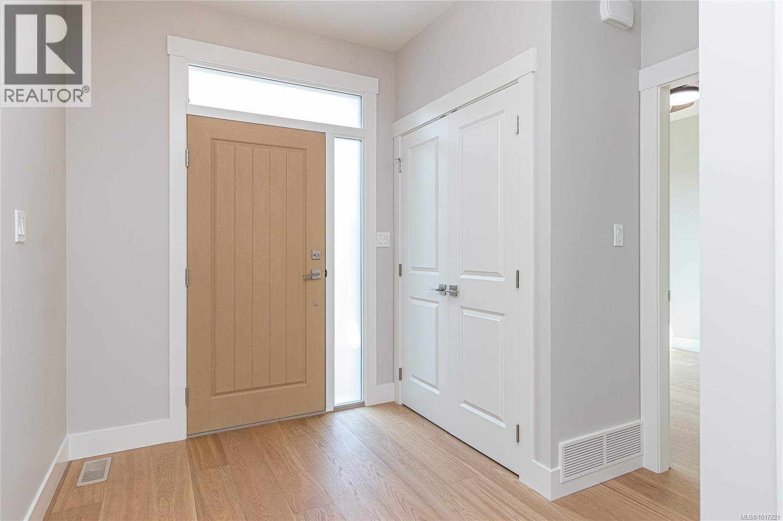 317 Pioneer Cres, Parksville