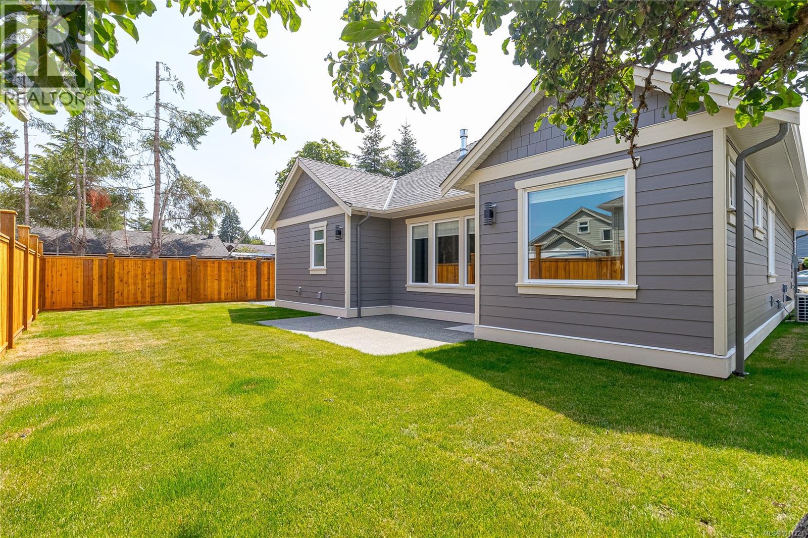 317 Pioneer Cres, Parksville