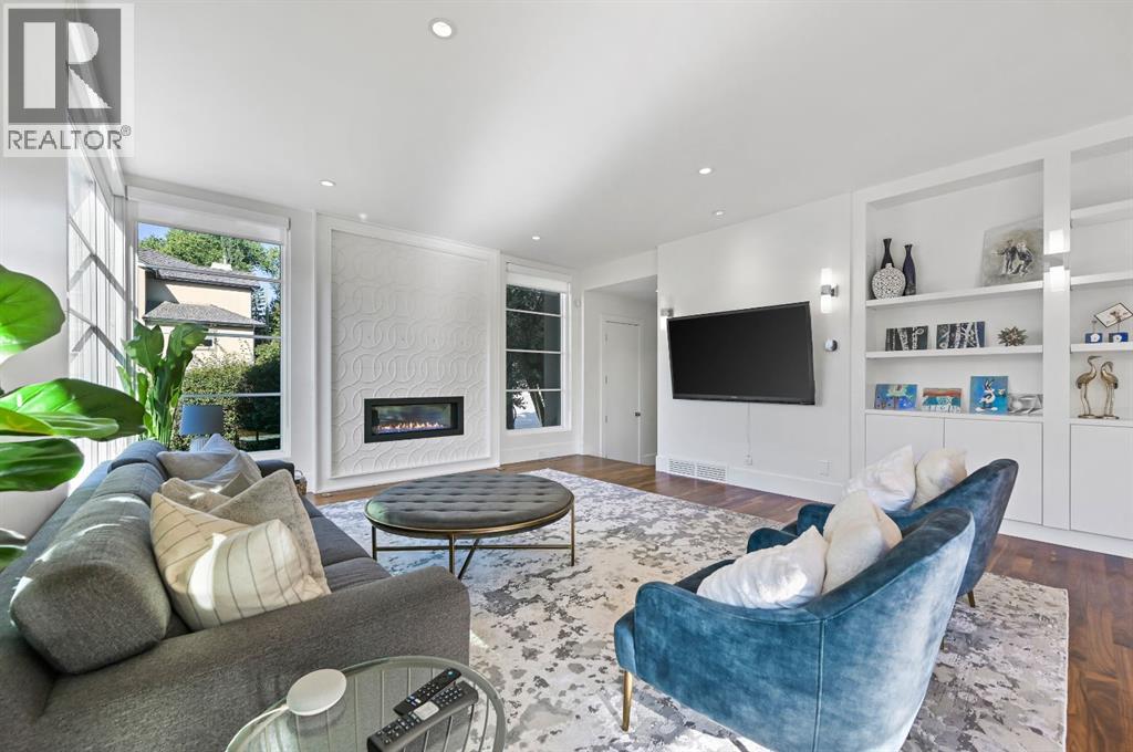 Single Family House for Sale in   Street SW Elbow Park Calgary 