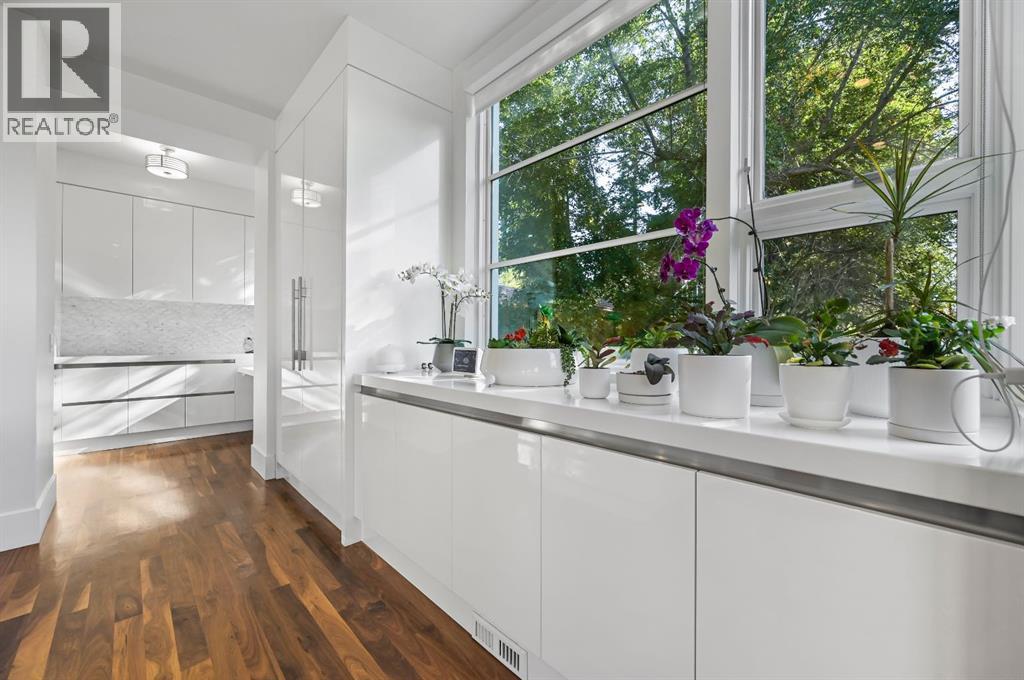 Single Family House for Sale in   Street SW Elbow Park Calgary 