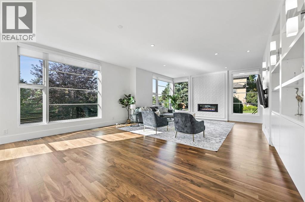 Single Family House for Sale in   Street SW Elbow Park Calgary 