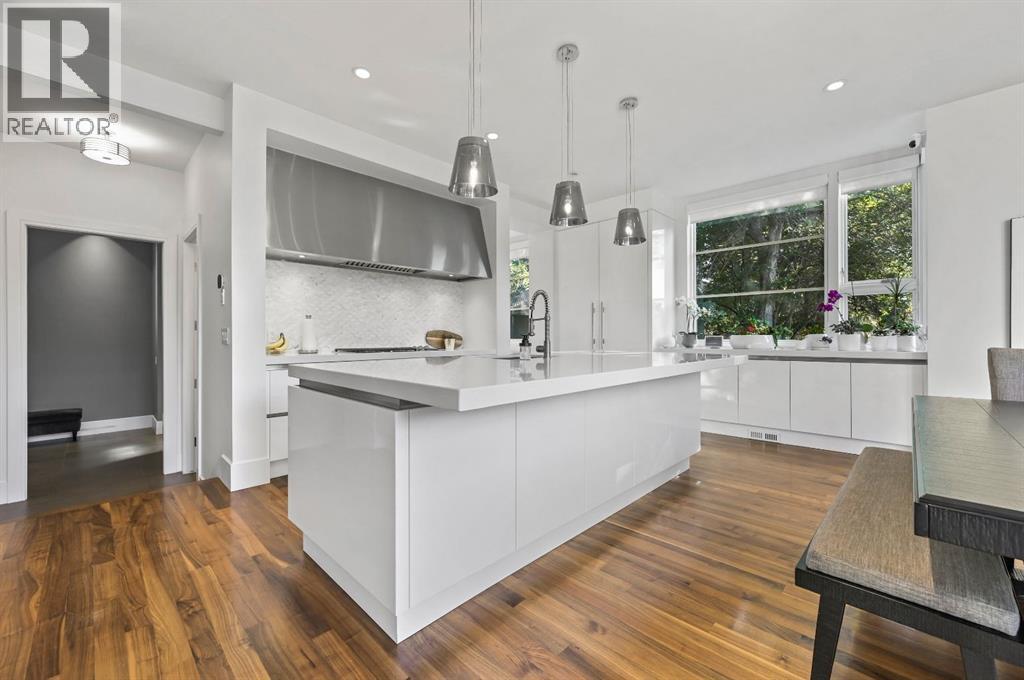 Single Family House for Sale in   Street SW Elbow Park Calgary 