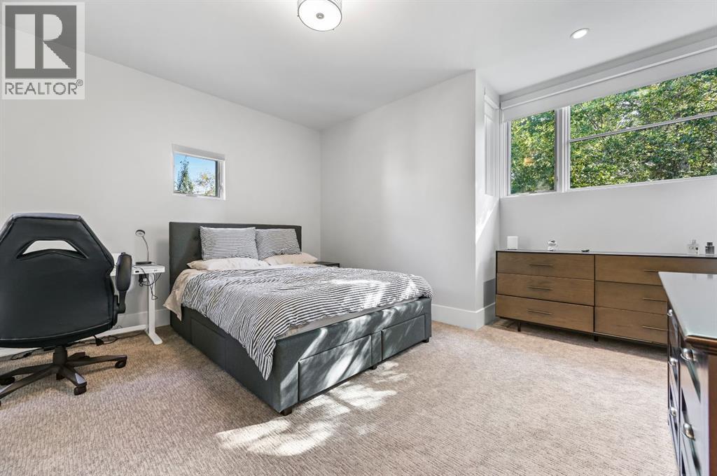 Single Family House for Sale in   Street SW Elbow Park Calgary 