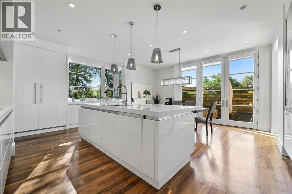 Single Family House for Sale in   Street SW Elbow Park Calgary 