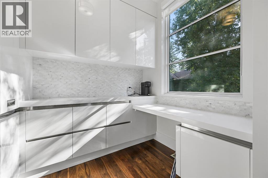 Single Family House for Sale in   Street SW Elbow Park Calgary 