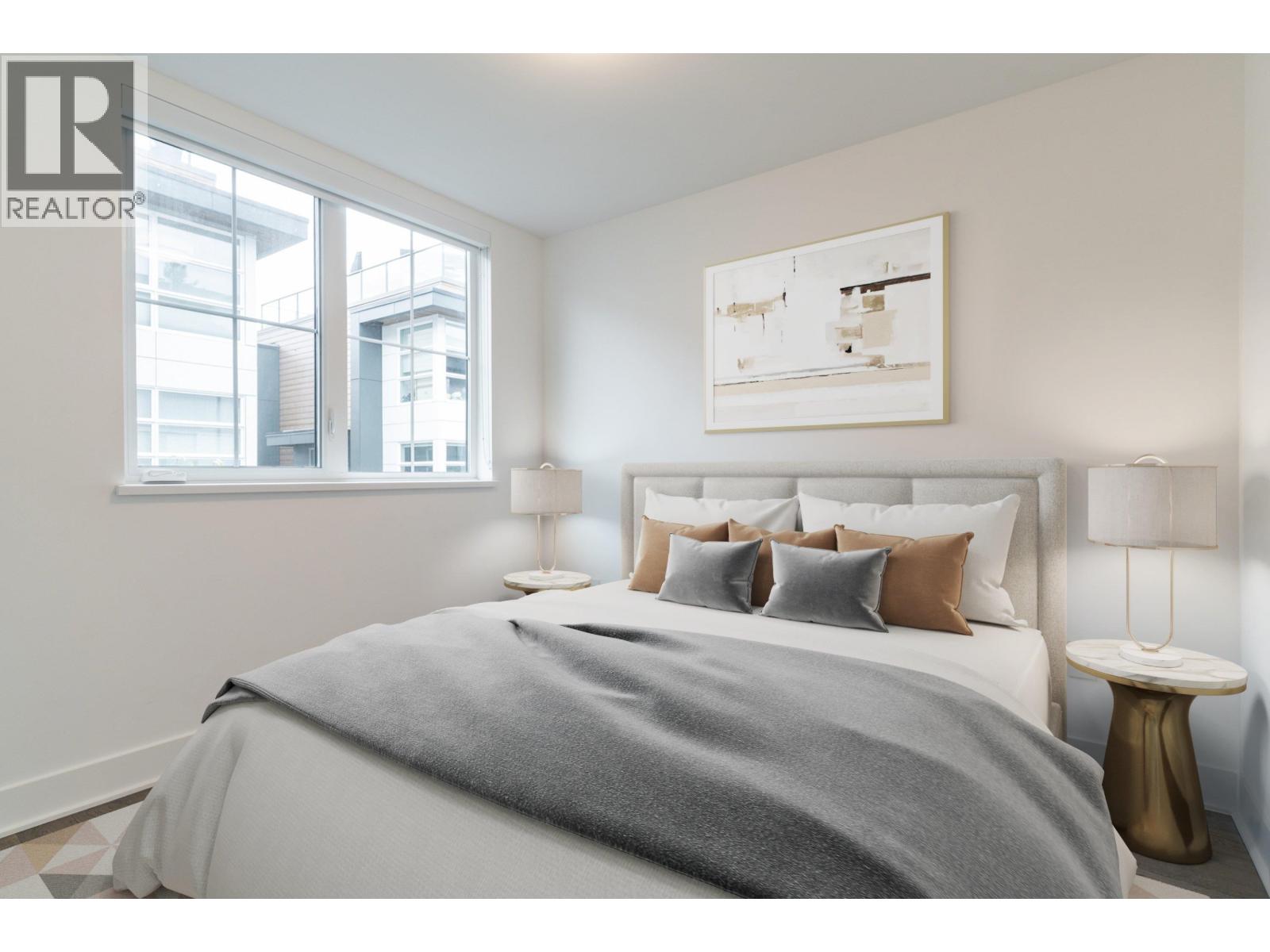 125 2070 CURLING ROAD, North Vancouver