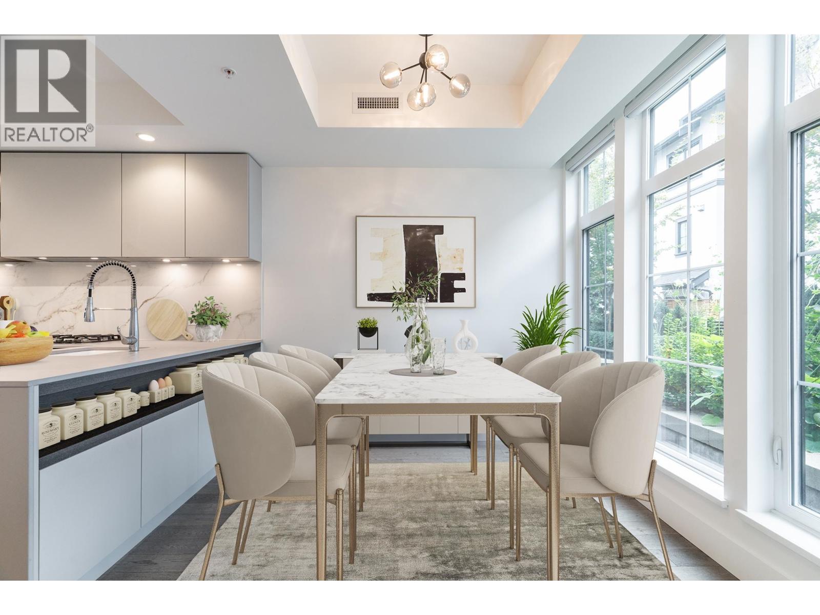 125 2070 CURLING ROAD, North Vancouver