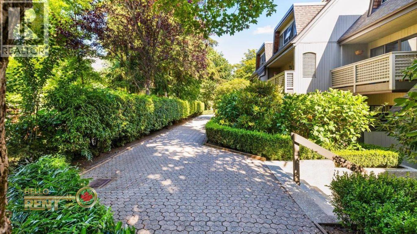 3182 MOUNTAIN HIGHWAY, North Vancouver