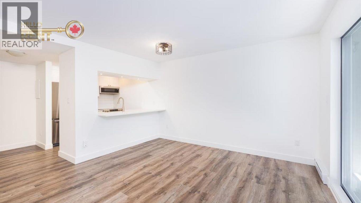 3182 MOUNTAIN HIGHWAY, North Vancouver