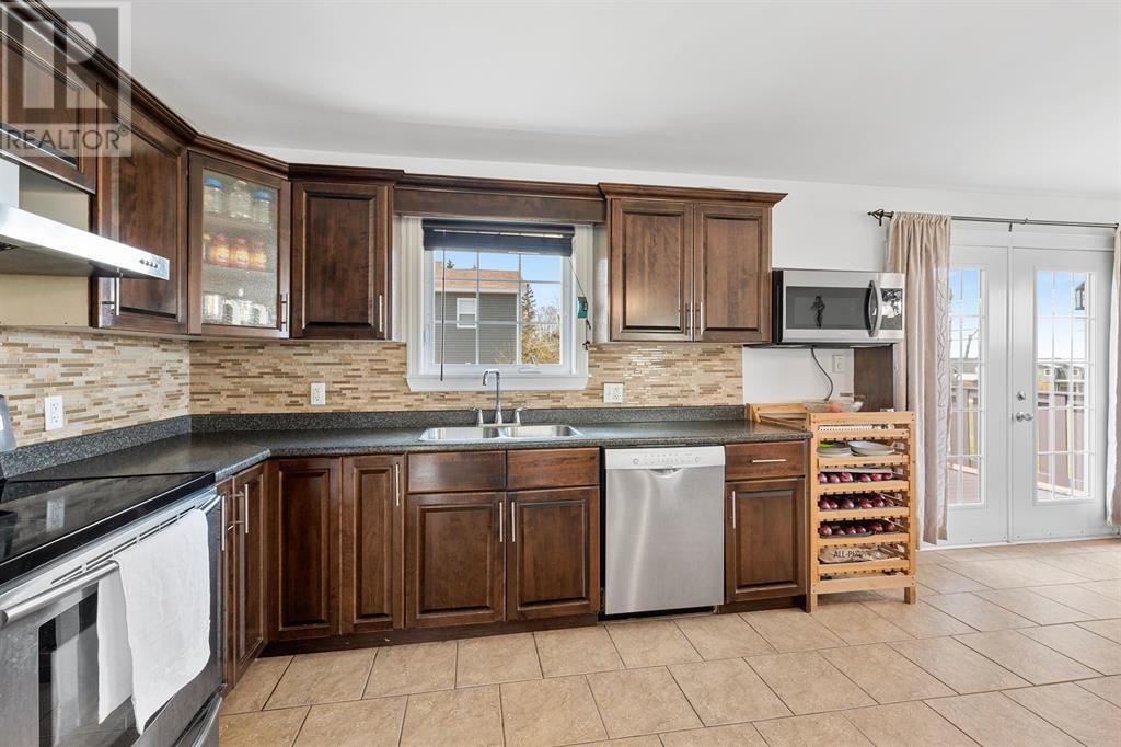 37 ROSEBANK ROAD - 9