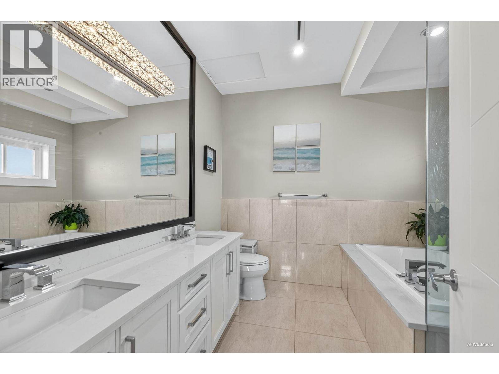 4564 VENABLES STREET, Burnaby