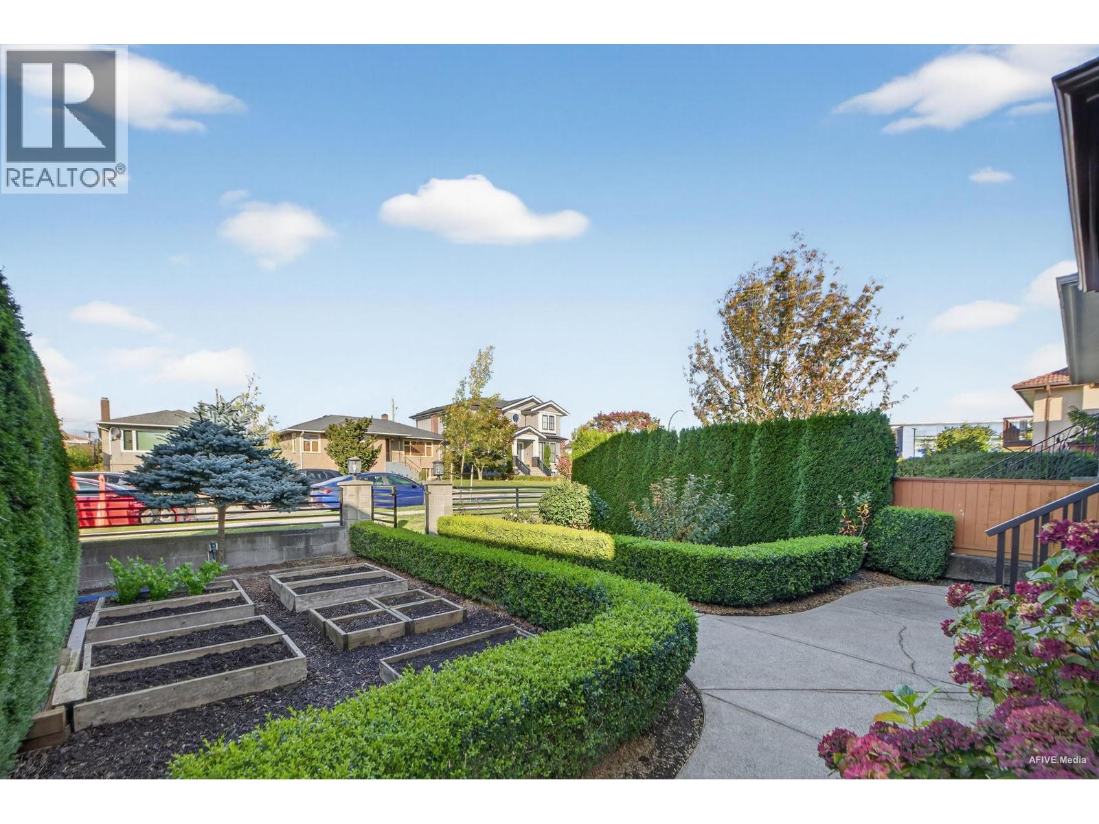 4564 VENABLES STREET, Burnaby