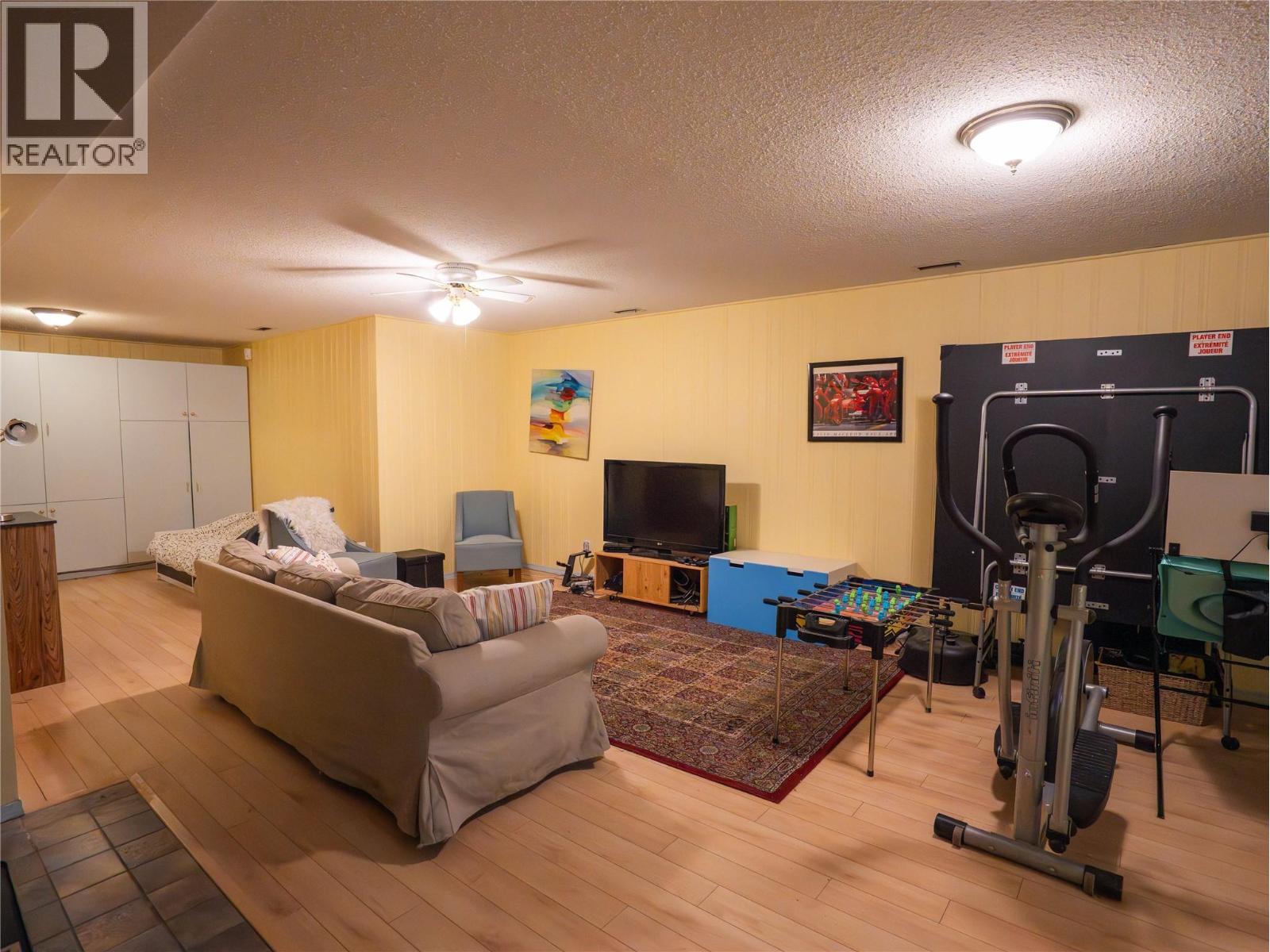 190 DAFOE Place, Penticton