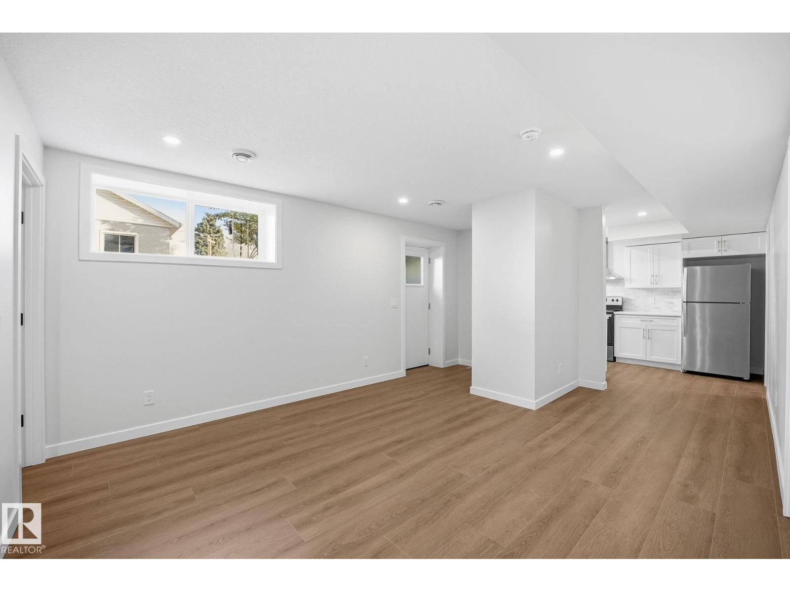 Single Family House Bungalow for Sale in   ST NW NW Edmonton 