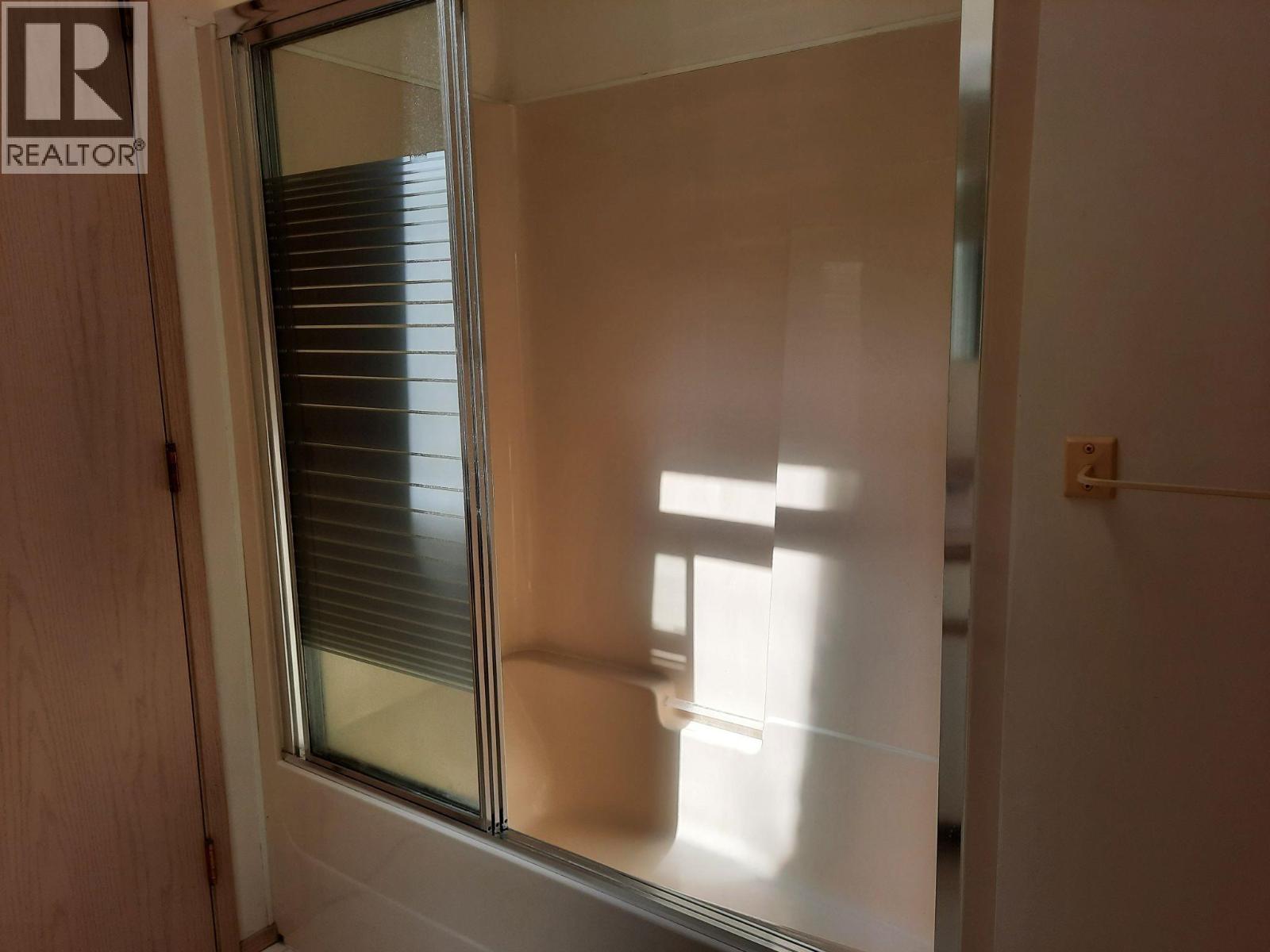 6660 21st Street, Grand Forks