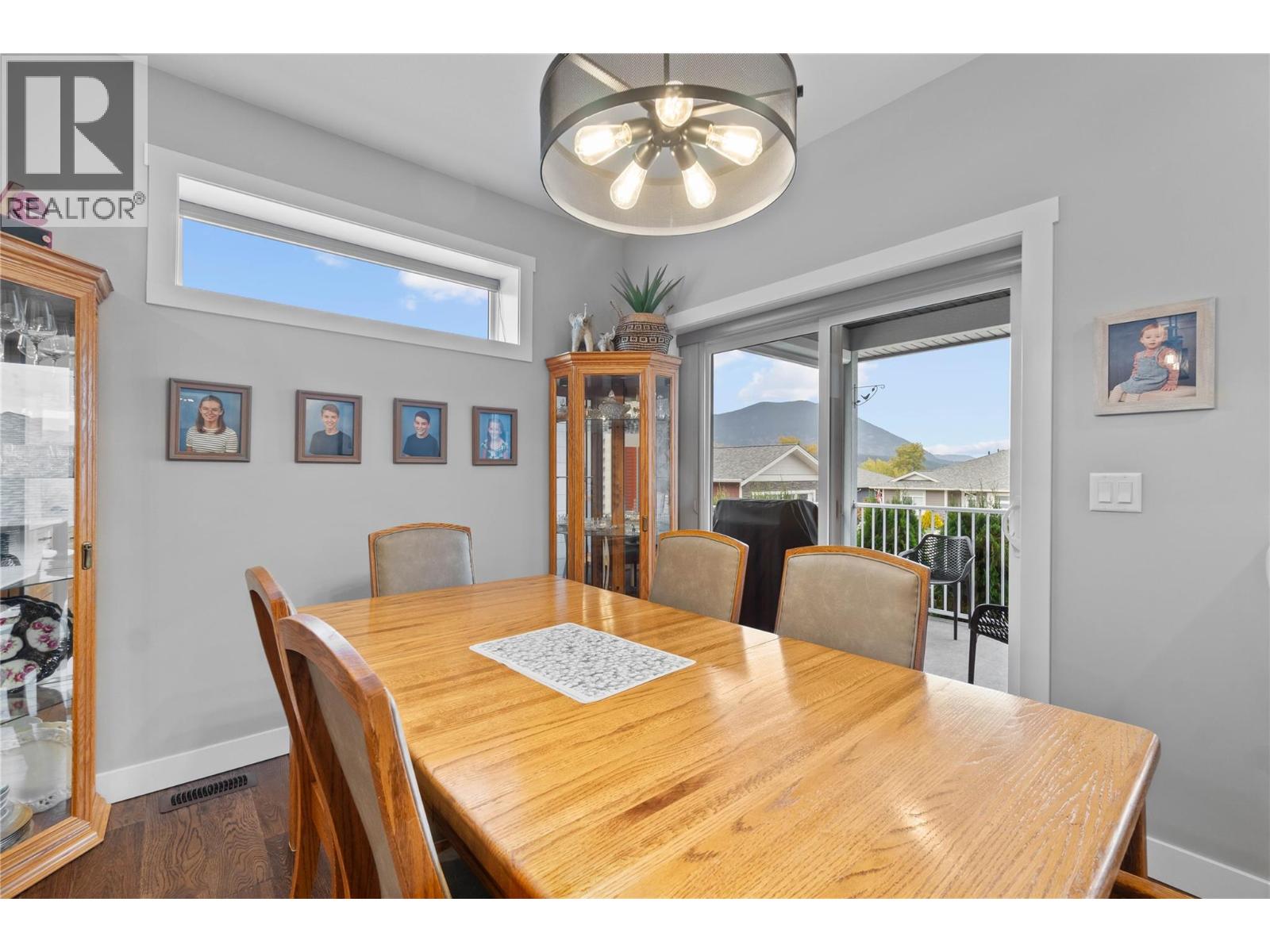 32 1791 10 Street Southwest, Salmon Arm