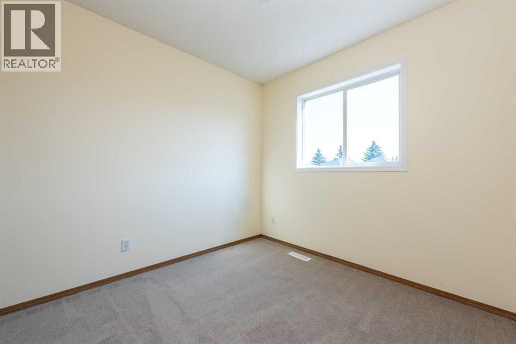 Single Family House for Sale in  Hidden Hills Road NW Hidden Valley Calgary 