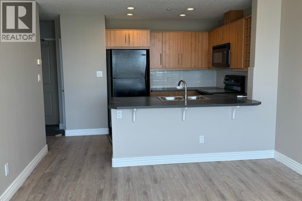 Single Family House for Sale in   Spruce Place SW Spruce Cliff Calgary 