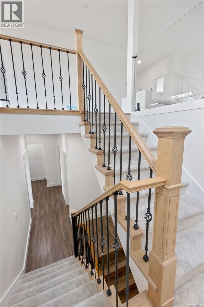  3346 Ravenwood Road, Colwood
