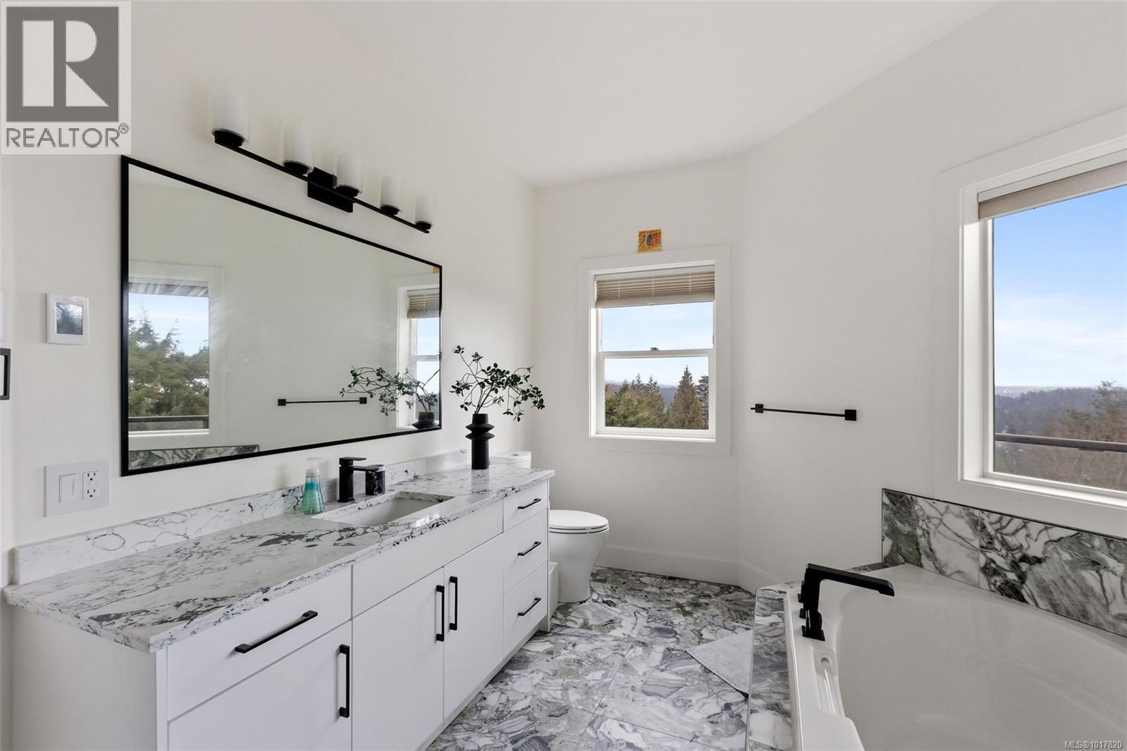  3346 Ravenwood Road, Colwood