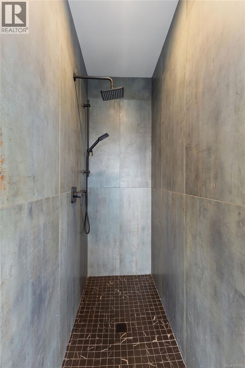  3346 Ravenwood Road, Colwood