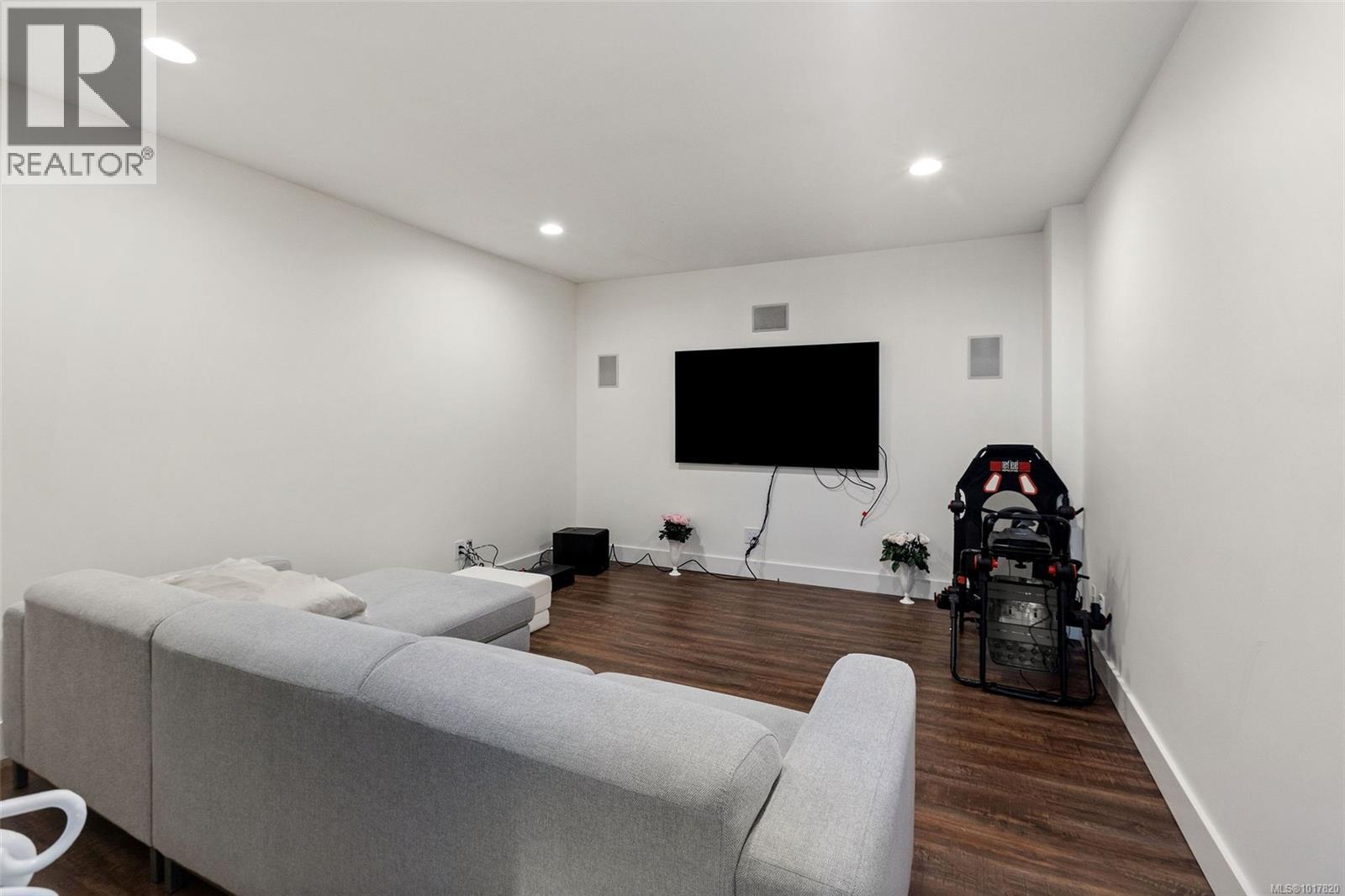  3346 Ravenwood Road, Colwood