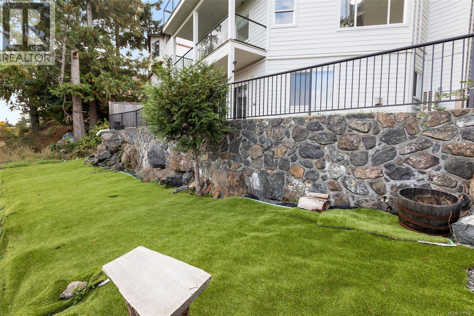  3346 Ravenwood Road, Colwood