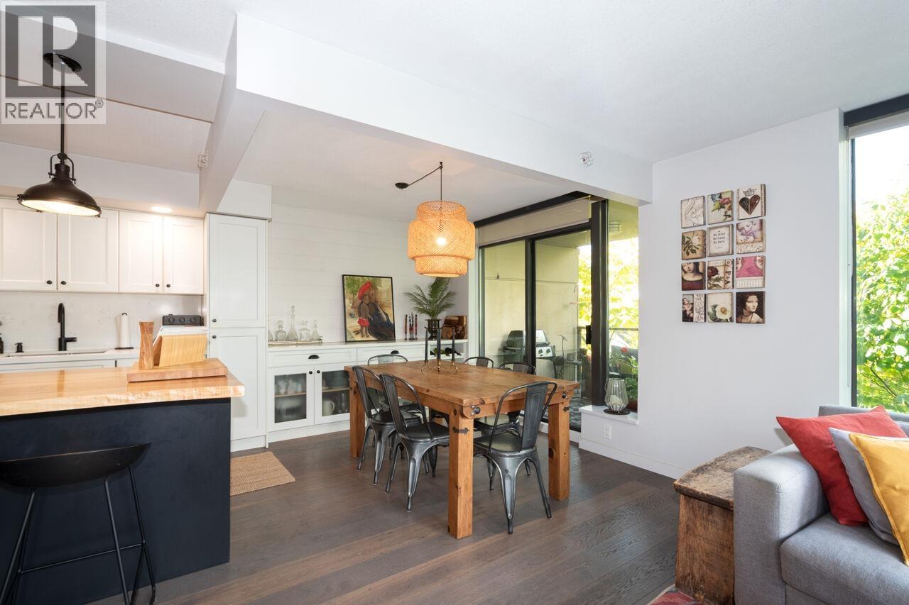 308 683 W VICTORIA PARK, North Vancouver