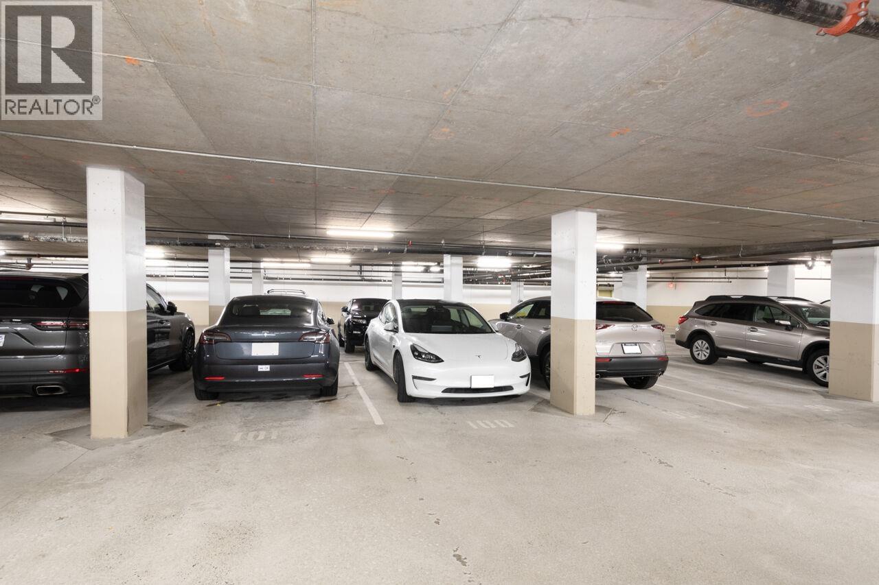 308 683 W VICTORIA PARK, North Vancouver