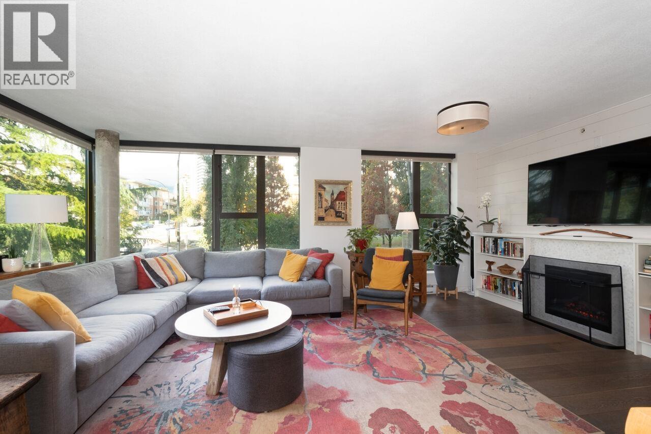 308 683 W VICTORIA PARK, North Vancouver