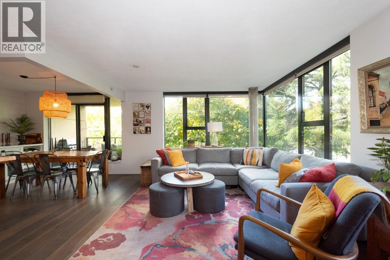 308 683 W VICTORIA PARK, North Vancouver