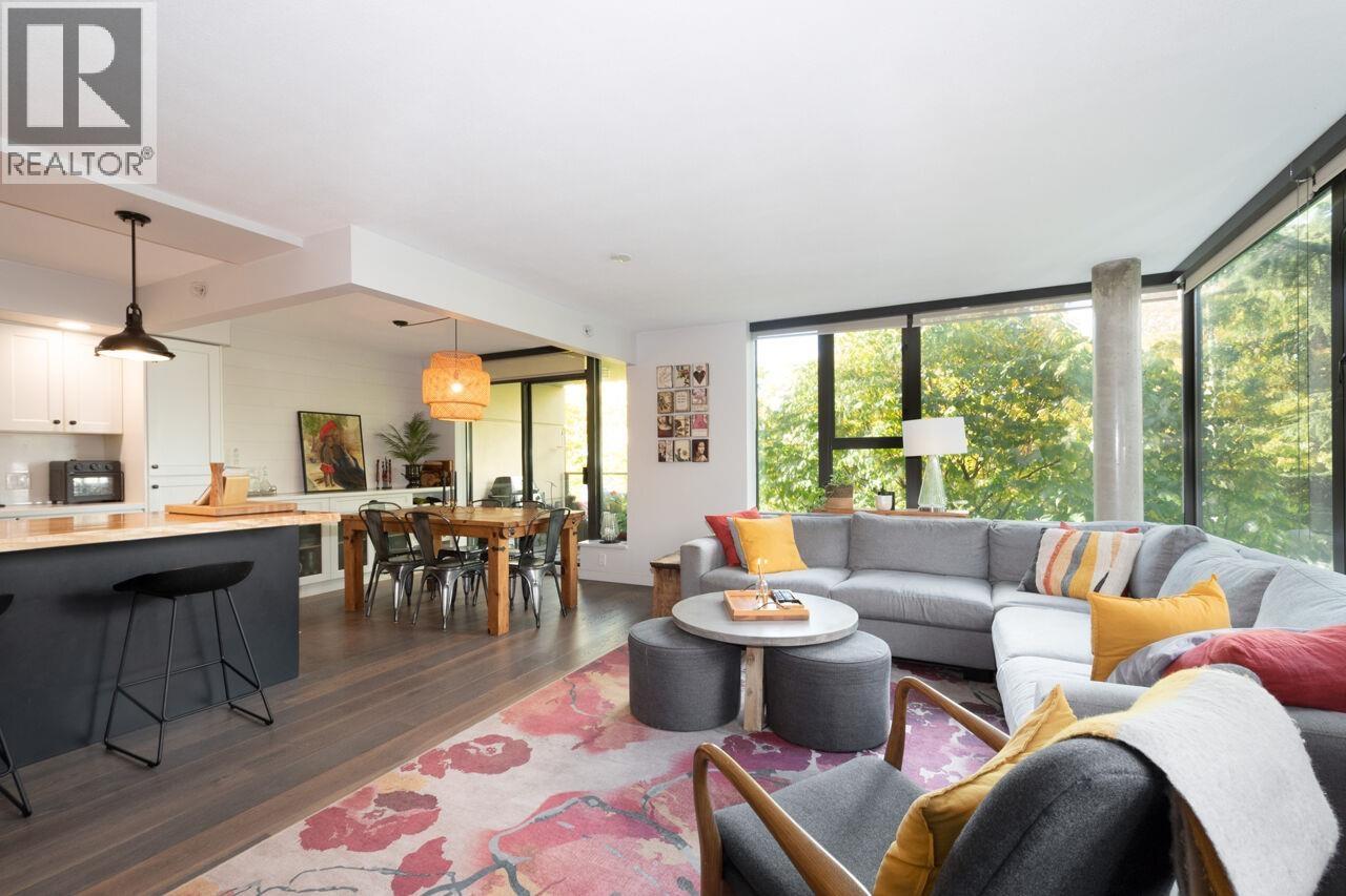 308 683 W VICTORIA PARK, North Vancouver