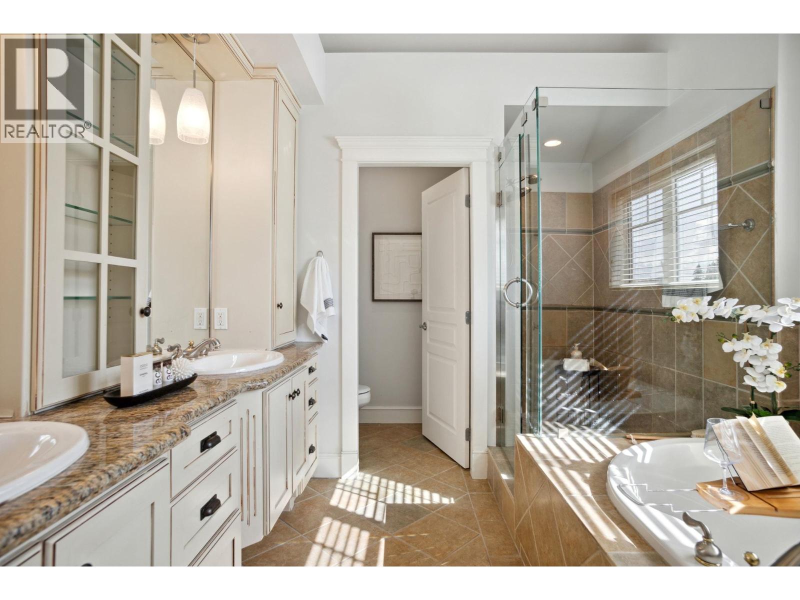 2185 LAWSON AVENUE, West Vancouver